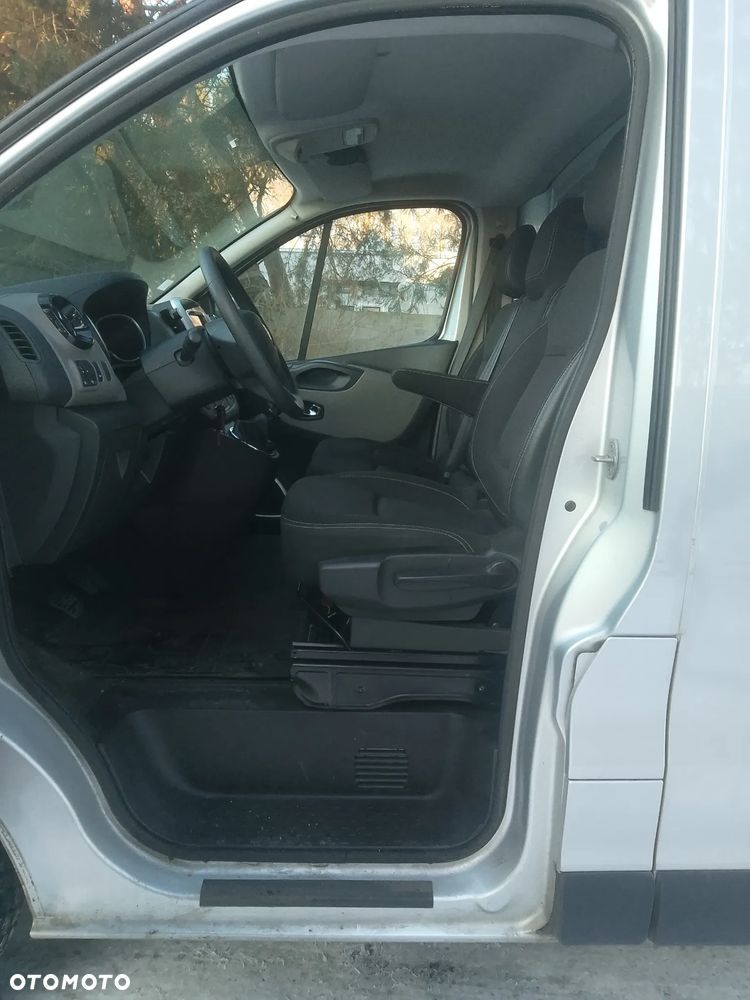 Renault Trafic 2018 photo 5