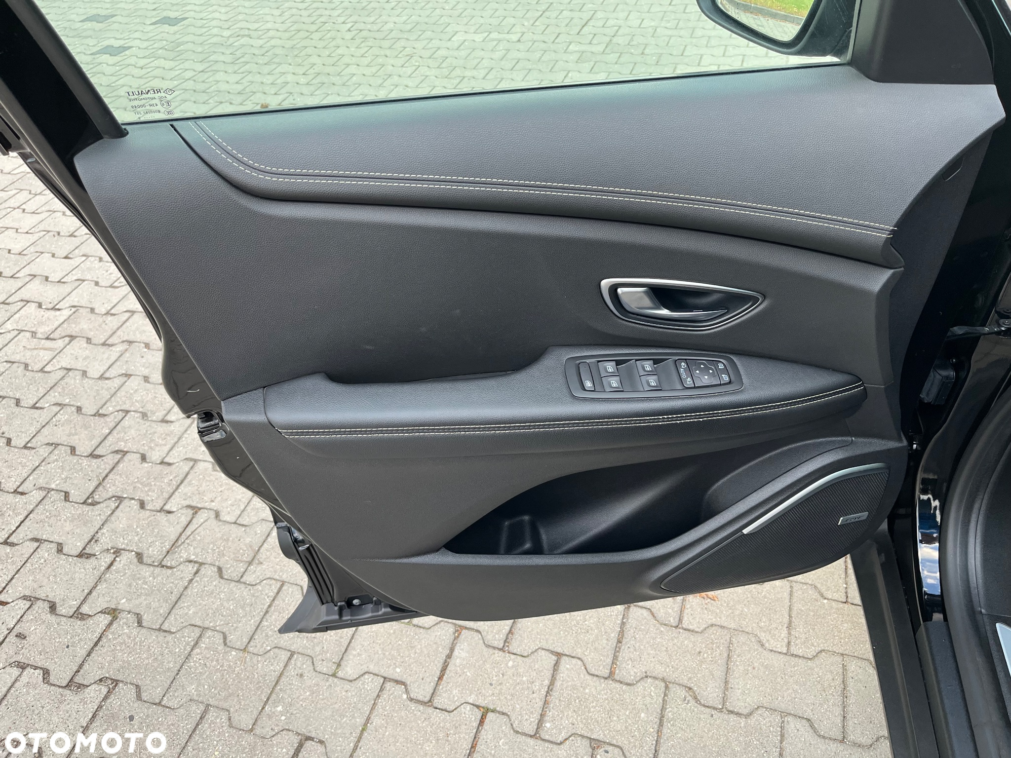 Renault Grand Scenic - 26