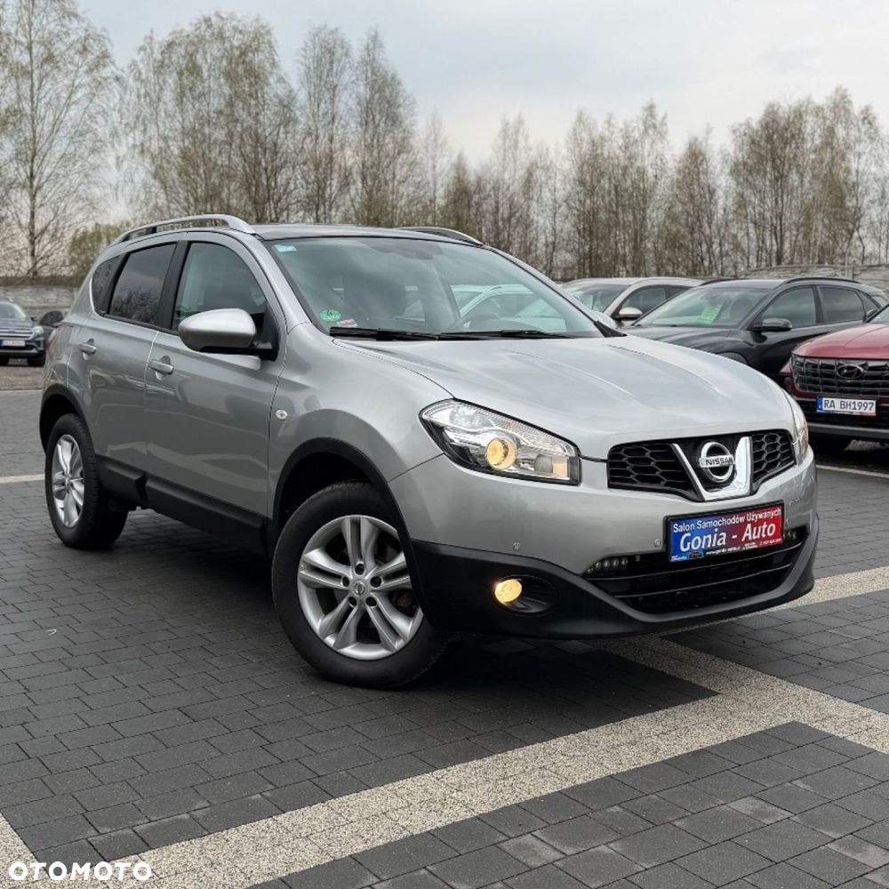 Nissan Qashqai - 2