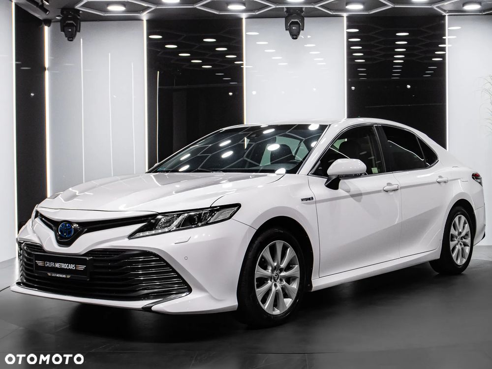 Toyota Camry 2.5 Hybrid Comfort CVT - 2