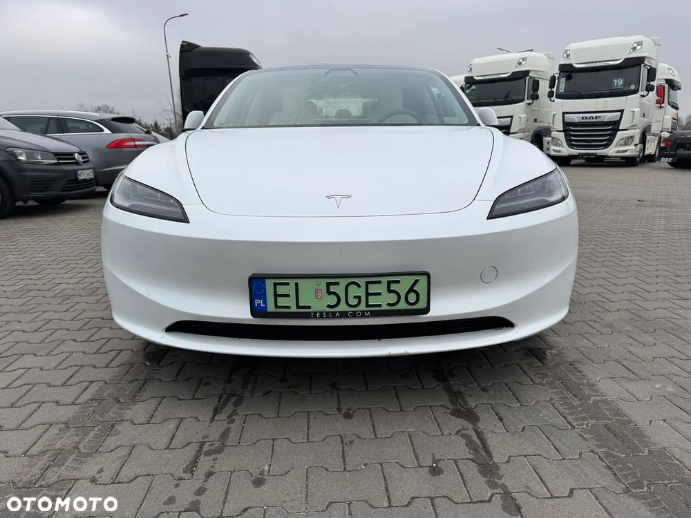 Tesla Model 3 Long Range AWD - 8