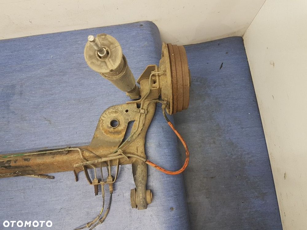 RENAULT CLIO III BELKA ZAWIESZENIA TYŁ - 7