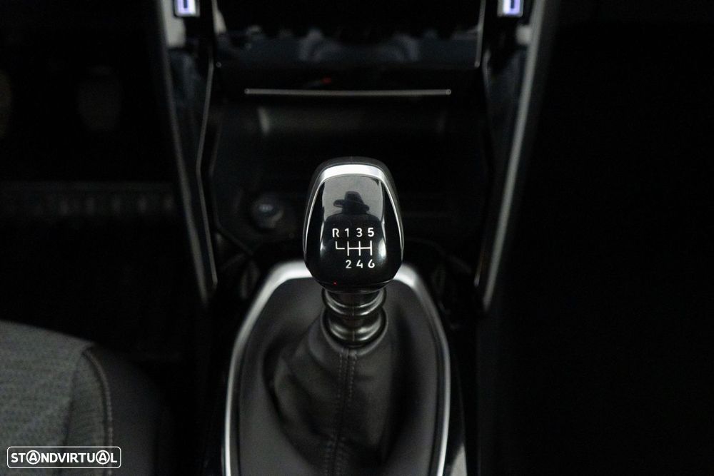 Peugeot 208 1.2 PureTech Allure Pack - 25