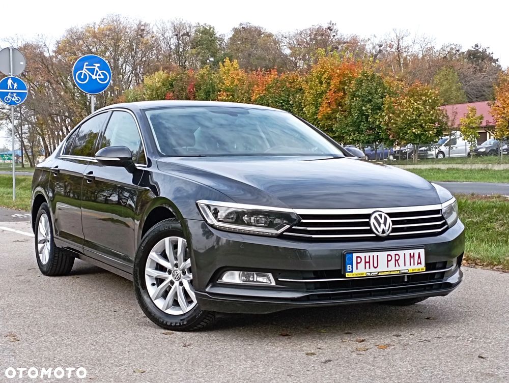 Volkswagen Passat 2.0 TDI (BlueMotion Technology) DSG Comfortline - 11
