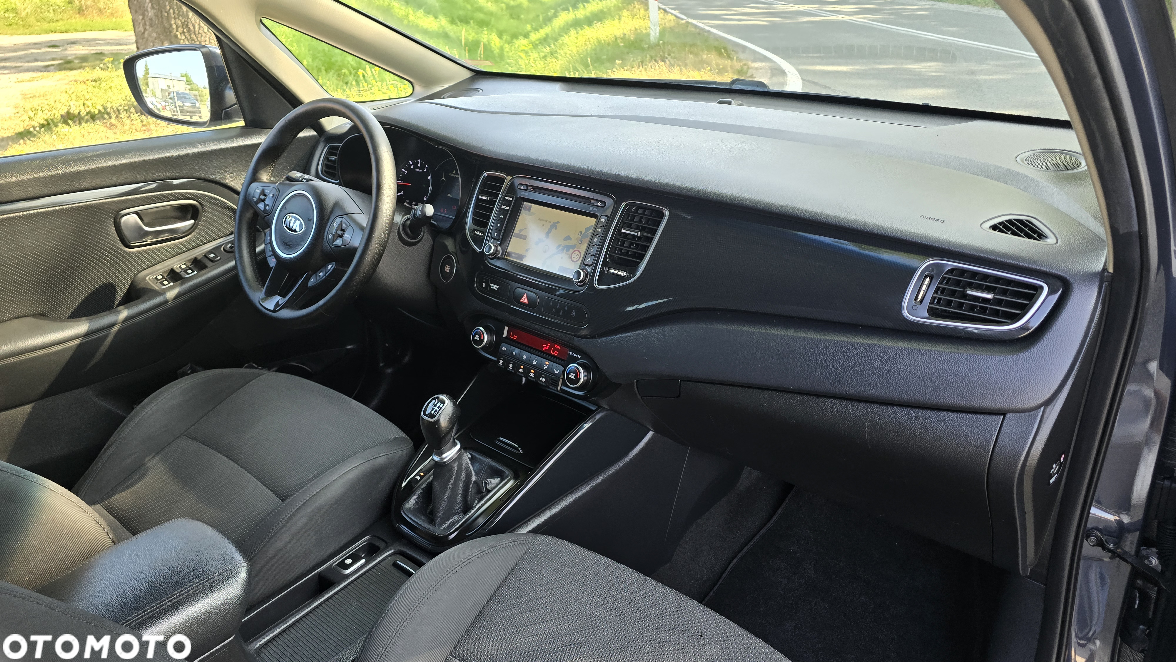 Kia Carens 1.6 GDI S 7os - 26