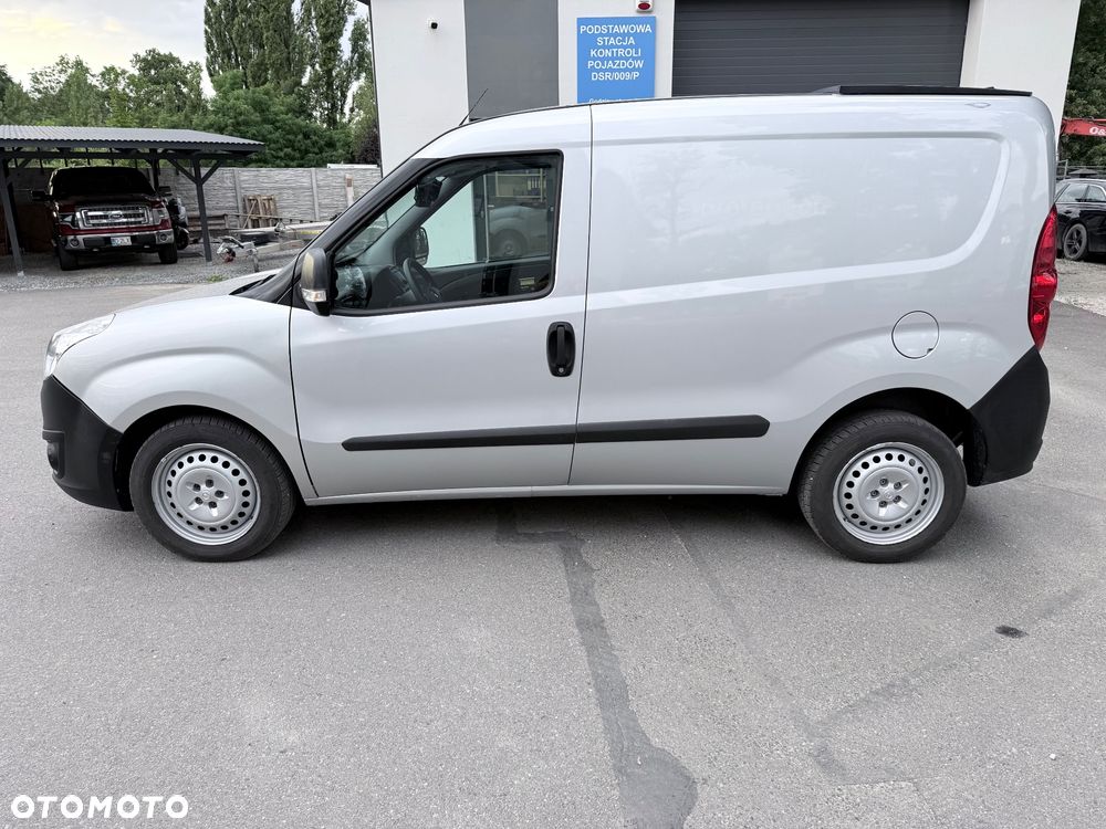 Opel COMBO - 28