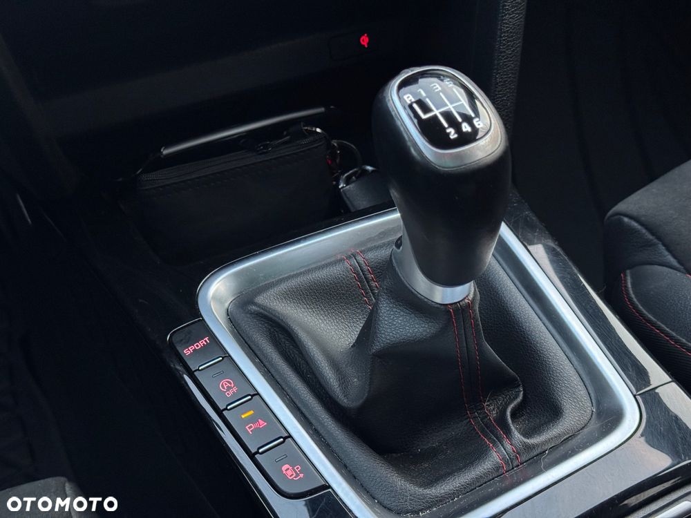 Kia ProCeed 1.6 T-GDI GT - 20