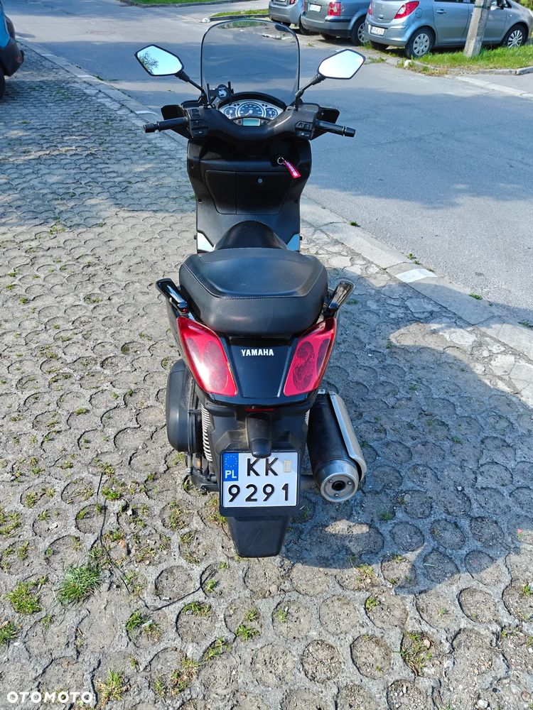 Yamaha X-max - 4