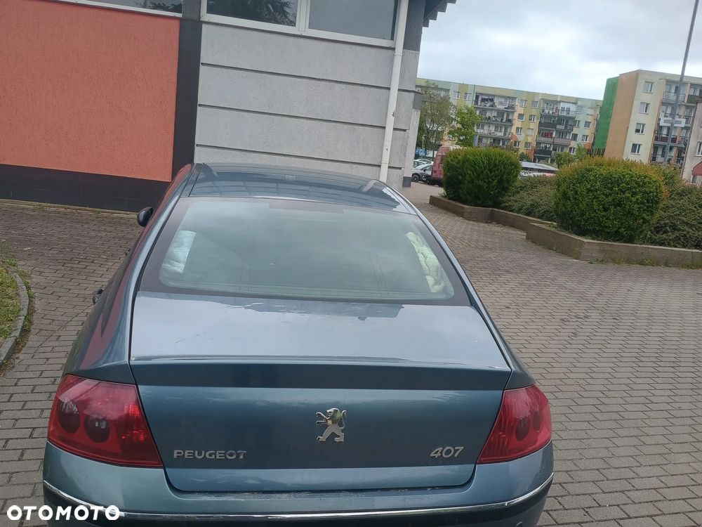 Peugeot 407