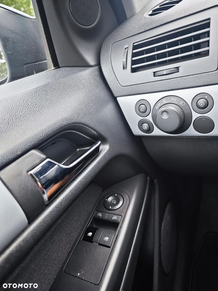 Opel Astra 1.8 Edition - 15
