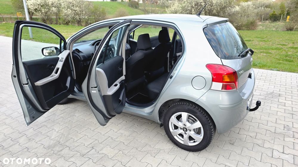 Toyota Yaris 1.33 Prestige - 40