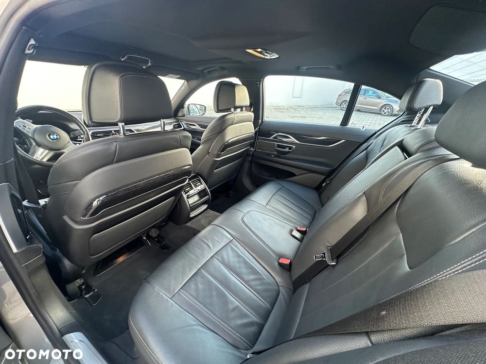 BMW Seria 7 730d xDrive - 7