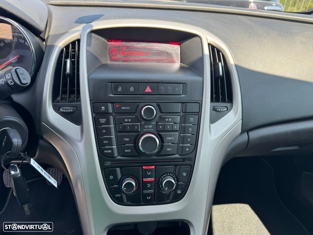 Opel Astra 1.3 CDTi Executive - 17
