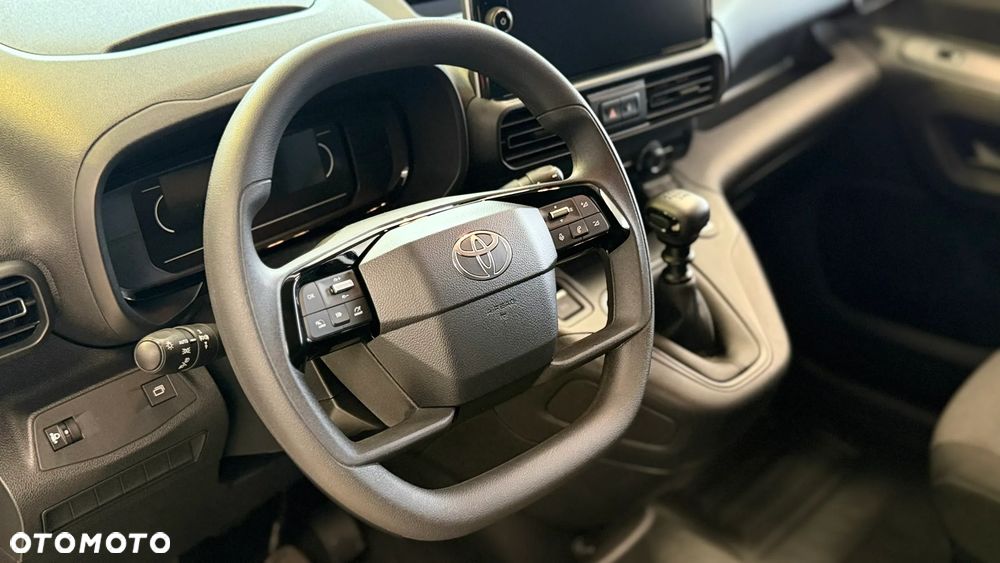 Toyota Proace City - 15