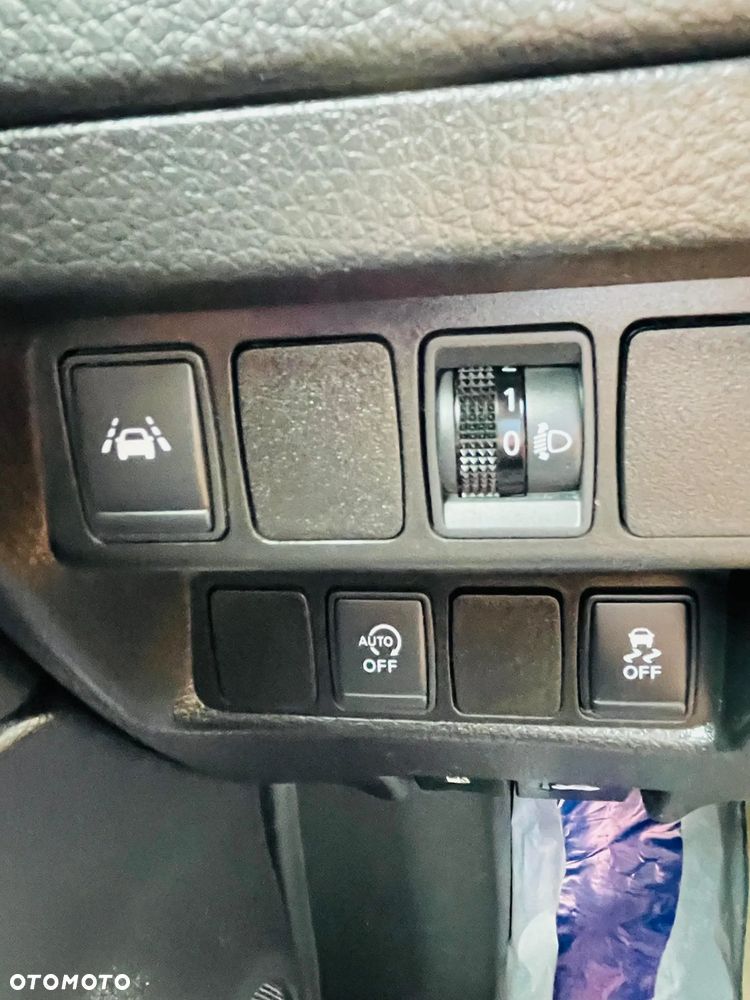 Nissan Qashqai 1.6 DIG-T N-Connecta - 22