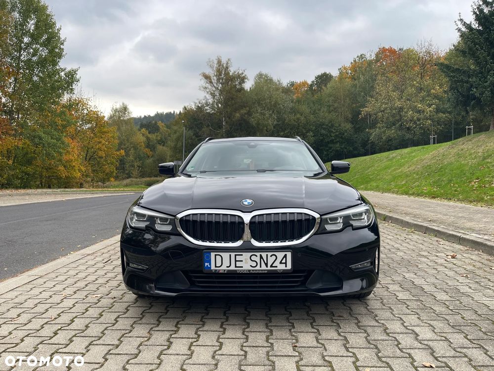 BMW Seria 3 320i Advantage - 9