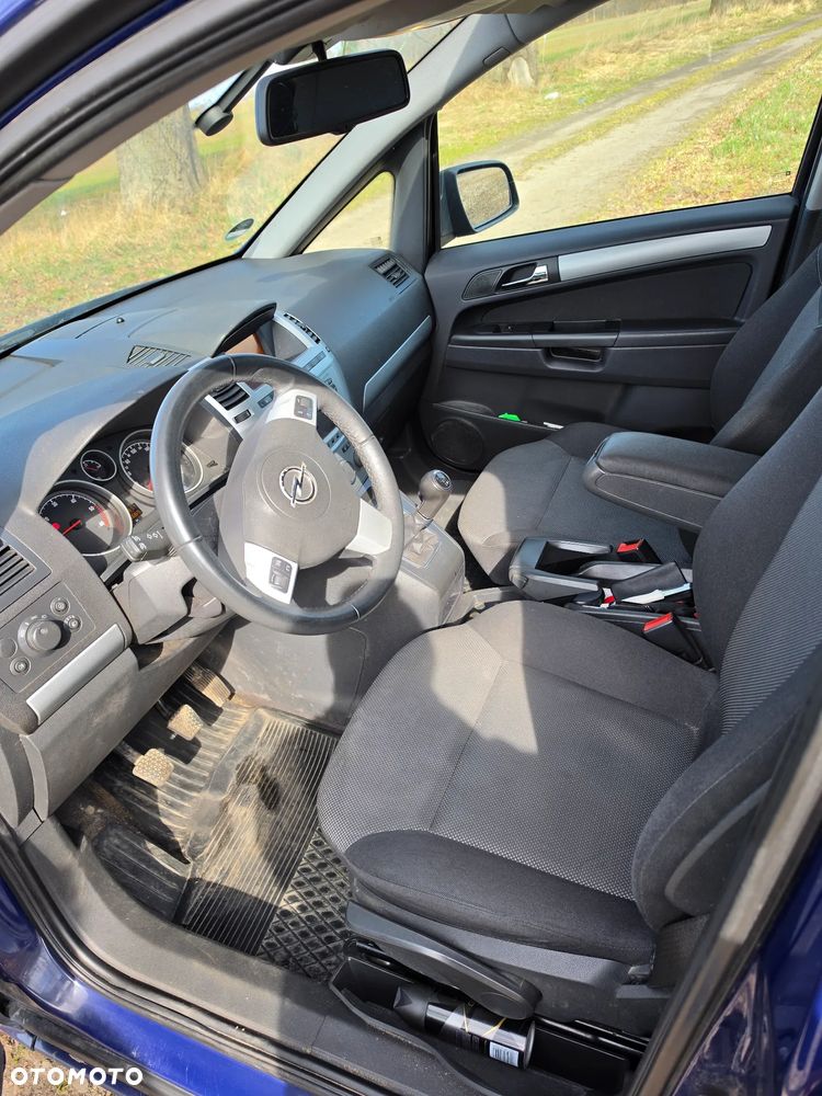 Opel Zafira 1.7 CDTI - 9