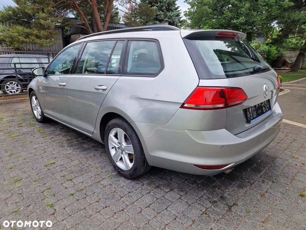Volkswagen Golf 1.6 TDI BlueMotion Technology Comfortline - 2