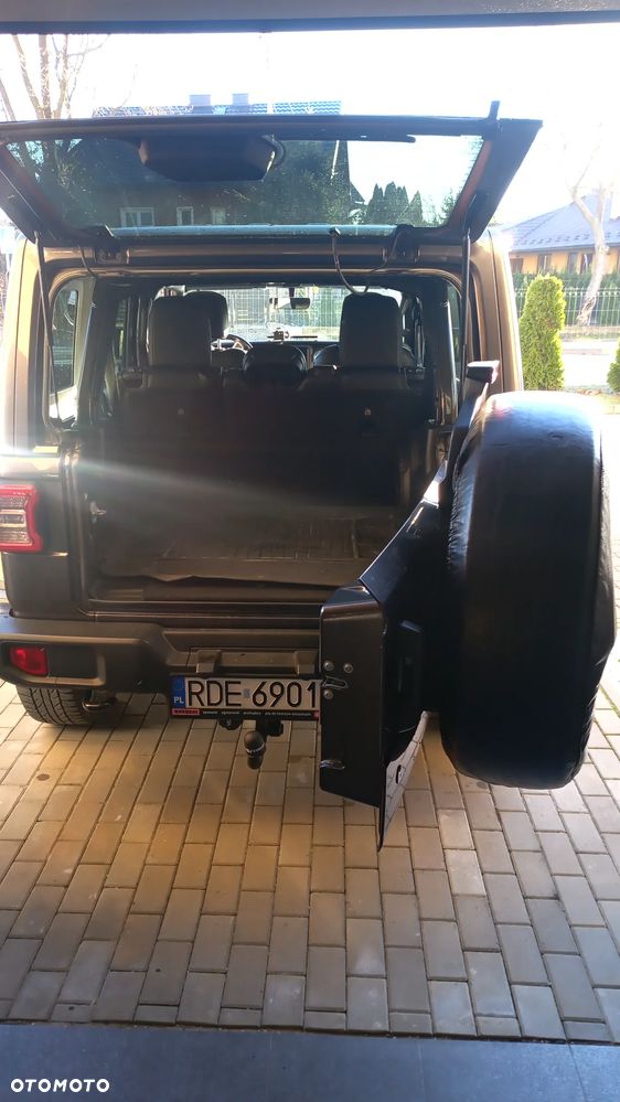 Jeep Wrangler - 15