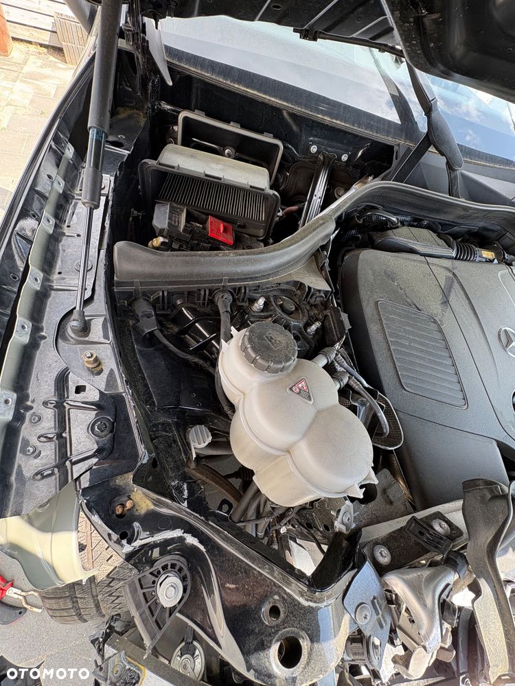 Mercedes-Benz GLC 200 4Matic 9G-TRONIC Edition Avantgarde - 24