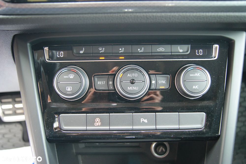 Volkswagen Touran 2.0 TDI SCR DSG ACTIVE - 18