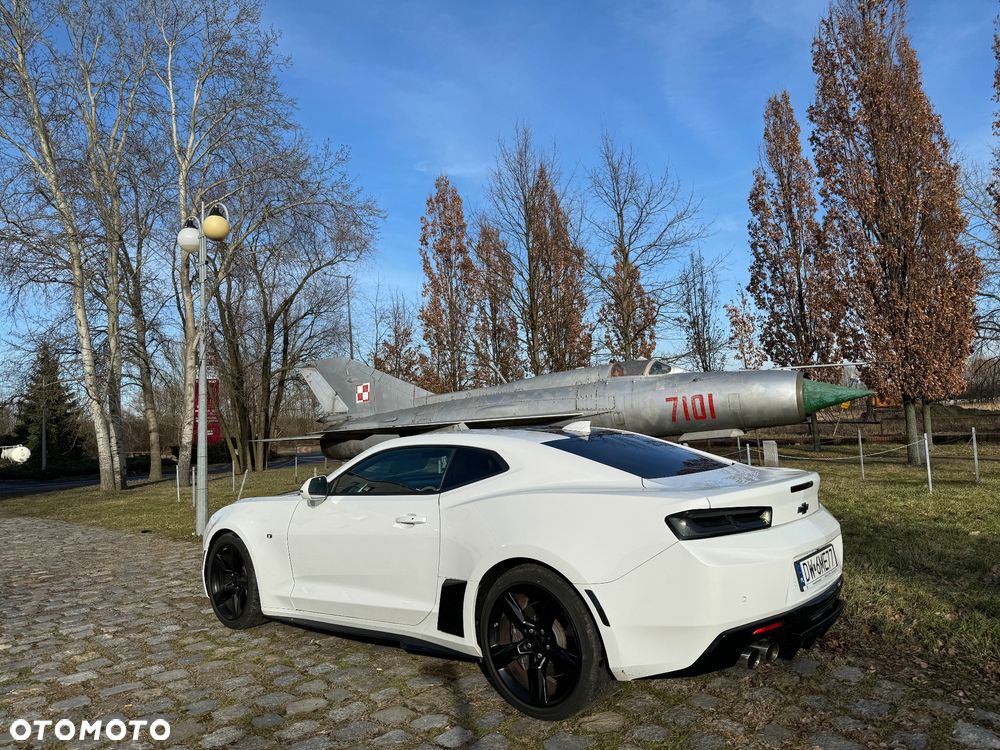 Chevrolet Camaro 6.2 V8 - 8
