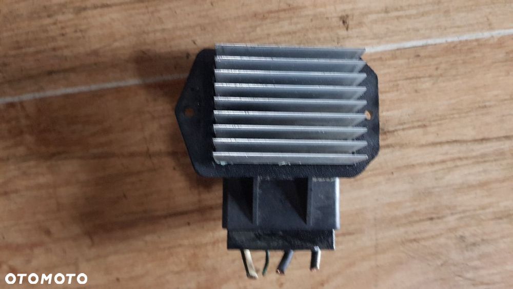 TOYOTA AVENSIS T25 REZYSTOR DMUCHAWY 499300-2121 - 2