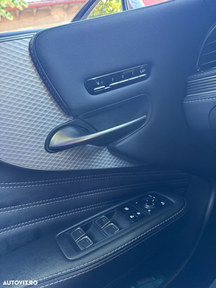Lexus Seria LS - 26