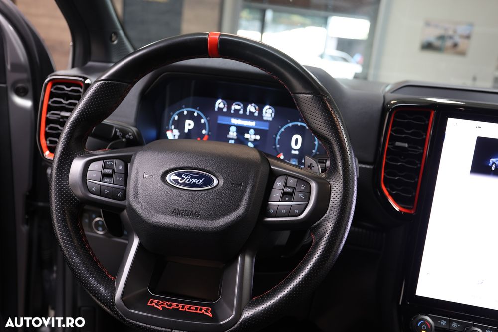 Ford Raptor - 18