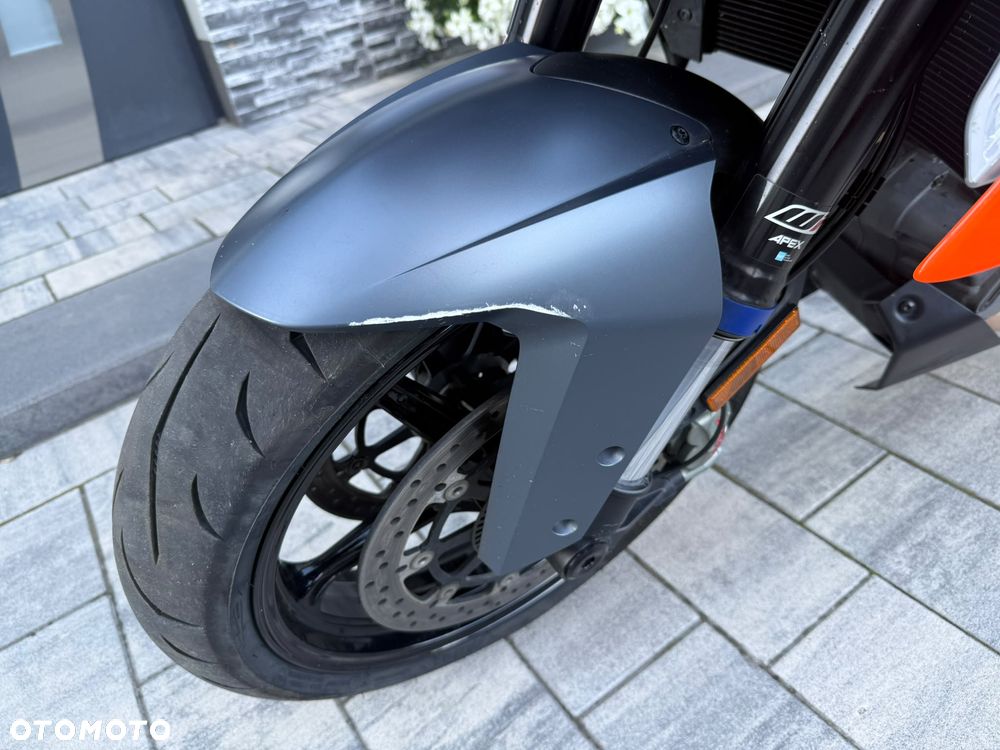 KTM Super Duke - 16