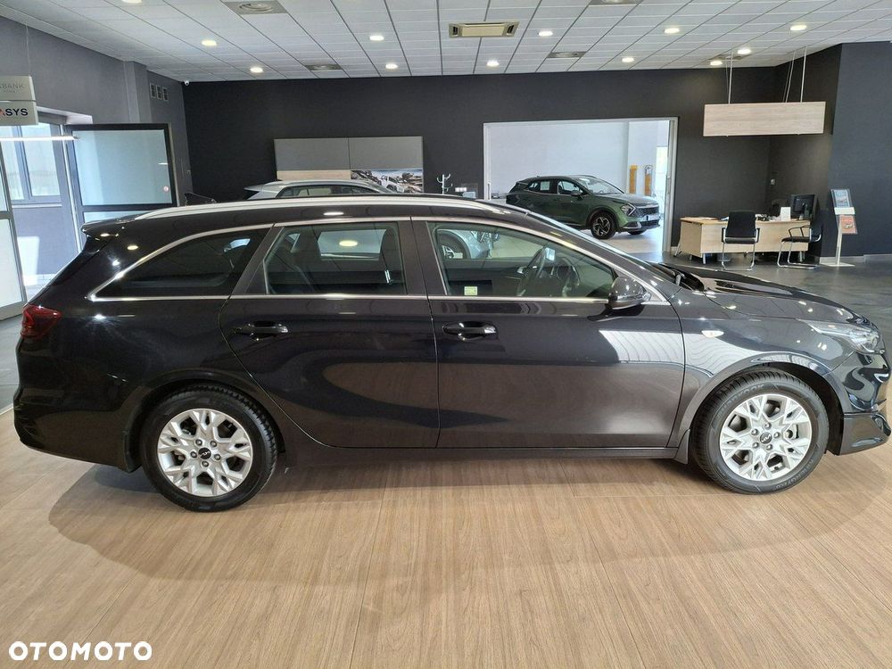 Kia Ceed 1.5 T-GDI M - 4