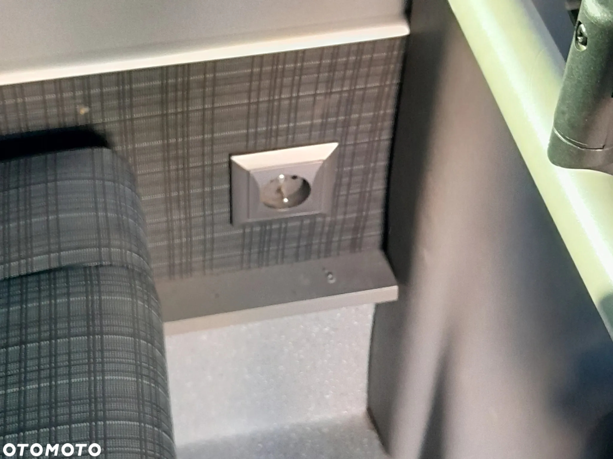 Mercedes-Benz SPRINTER - 3
