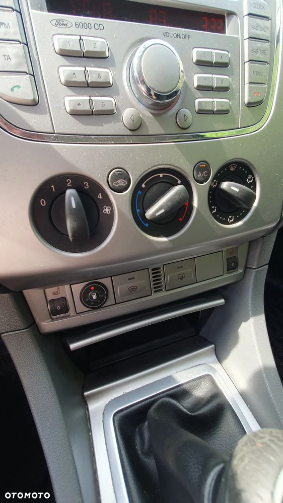 Ford Focus 2.0 Trend + - 15