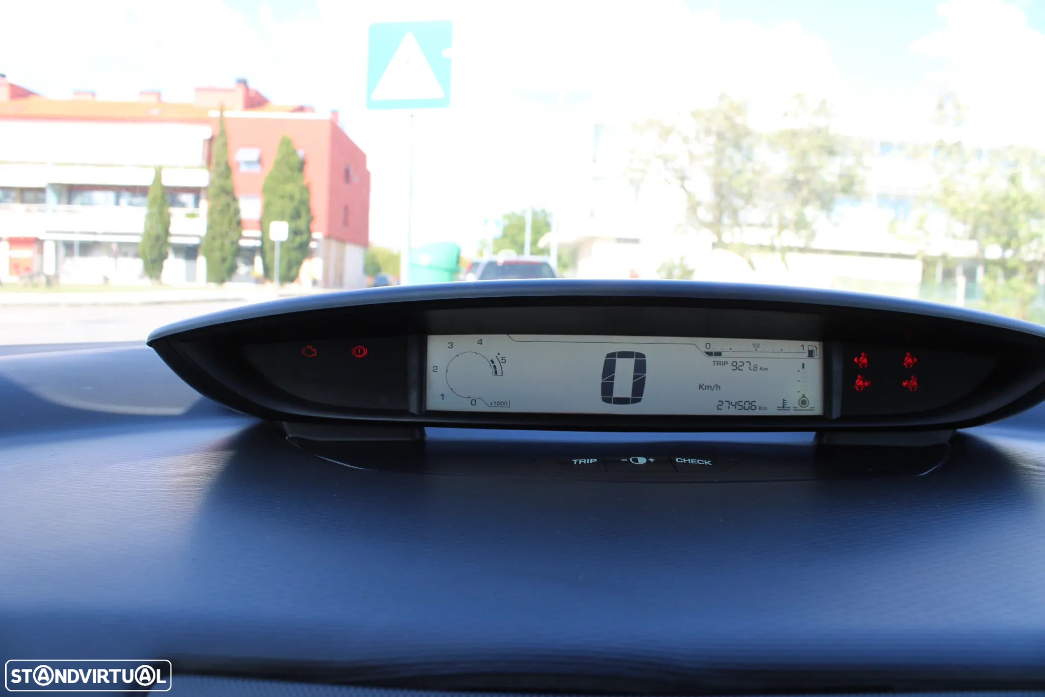 Citroën C4 1.6 HDi Attraction - 11