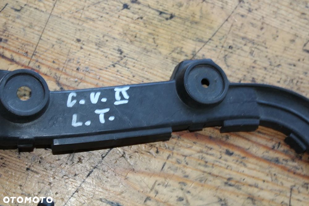 ŚLIZG ZDERZAKA LEWY TYŁ COROLLA VERSO 04-08r 52576-0F010 - 5
