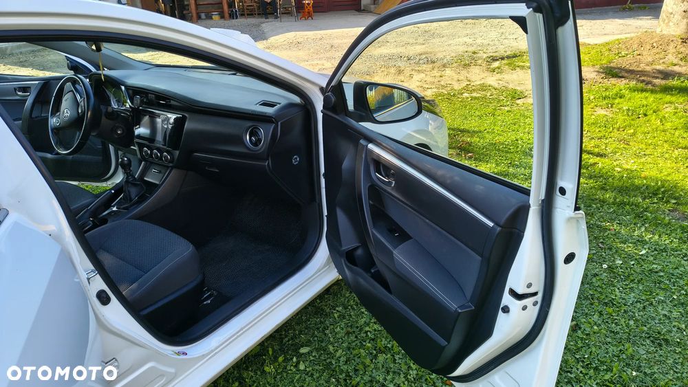 Toyota Corolla 1.4 D-4D Comfort - 20