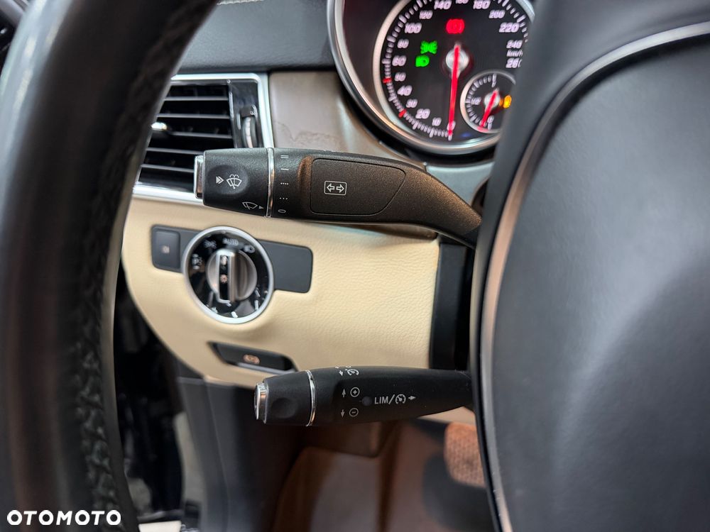 Mercedes-Benz GLE - 33