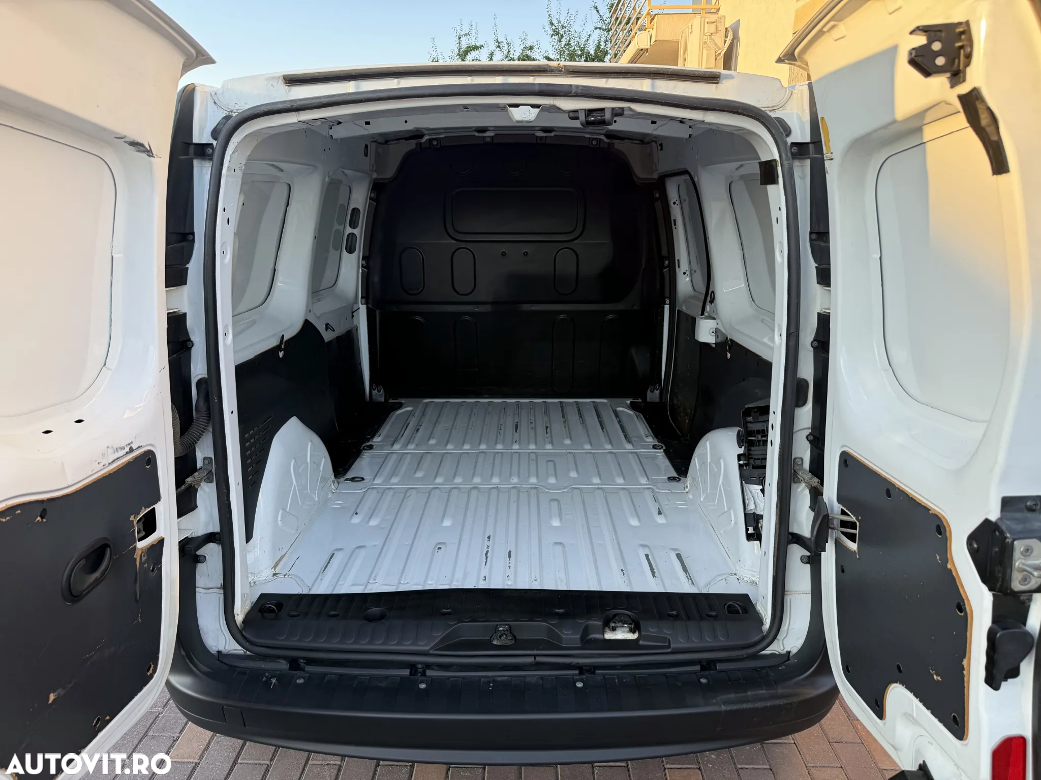 Renault Kangoo BLUE dCi 95 Intens - 13