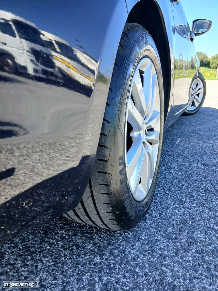 Peugeot 308 SW 1.6 HDi Premium - 4