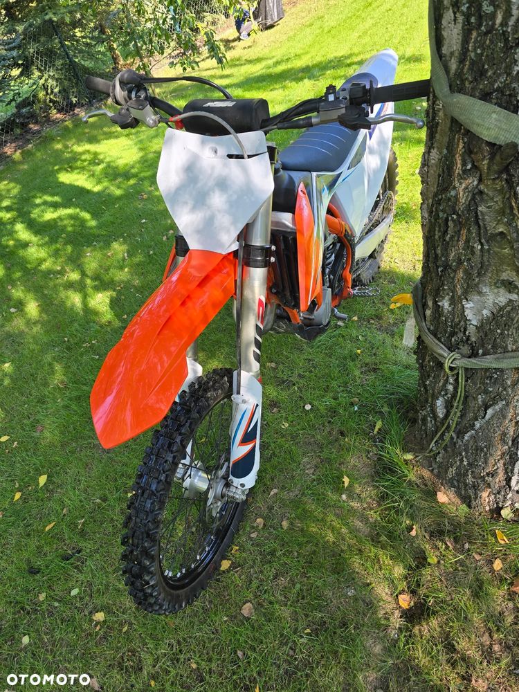 KTM SXF - 8