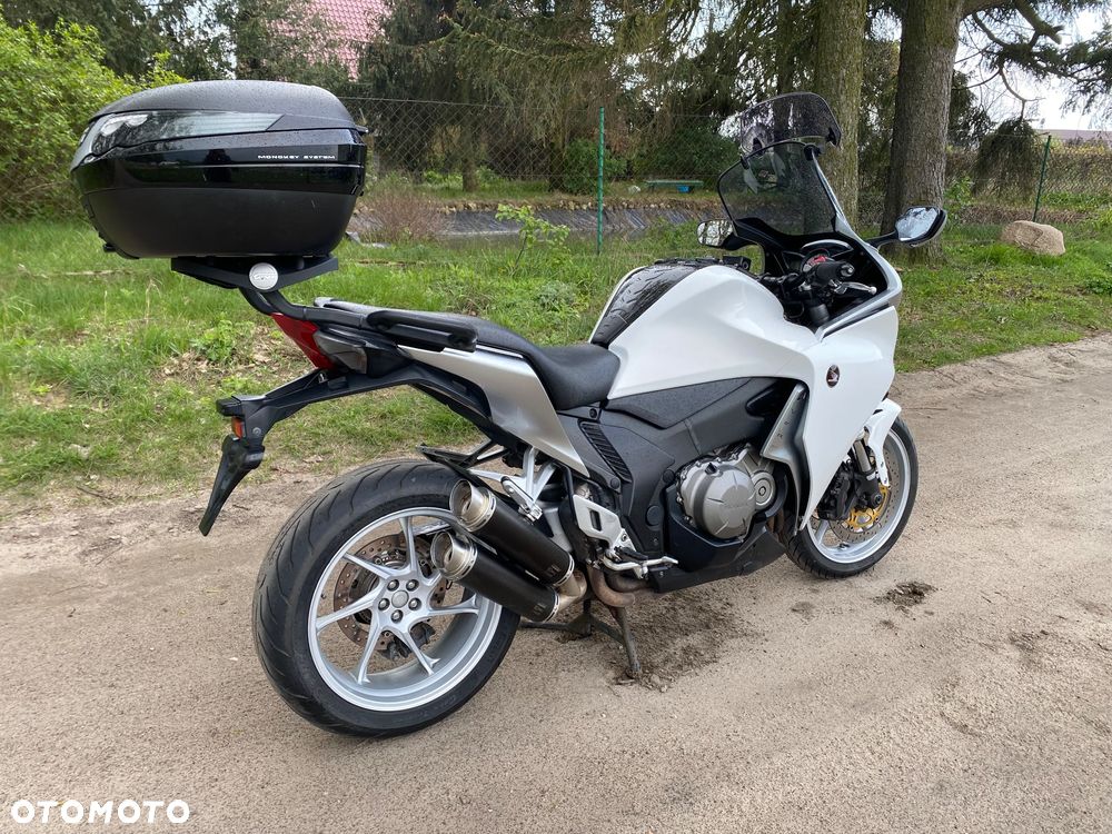 Honda VFR - 14