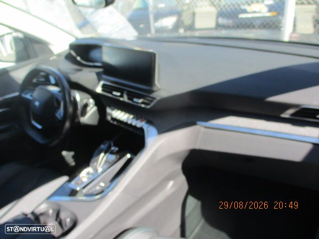 Peugeot 3008 1.5 BlueHDi Allure EAT8 - 12