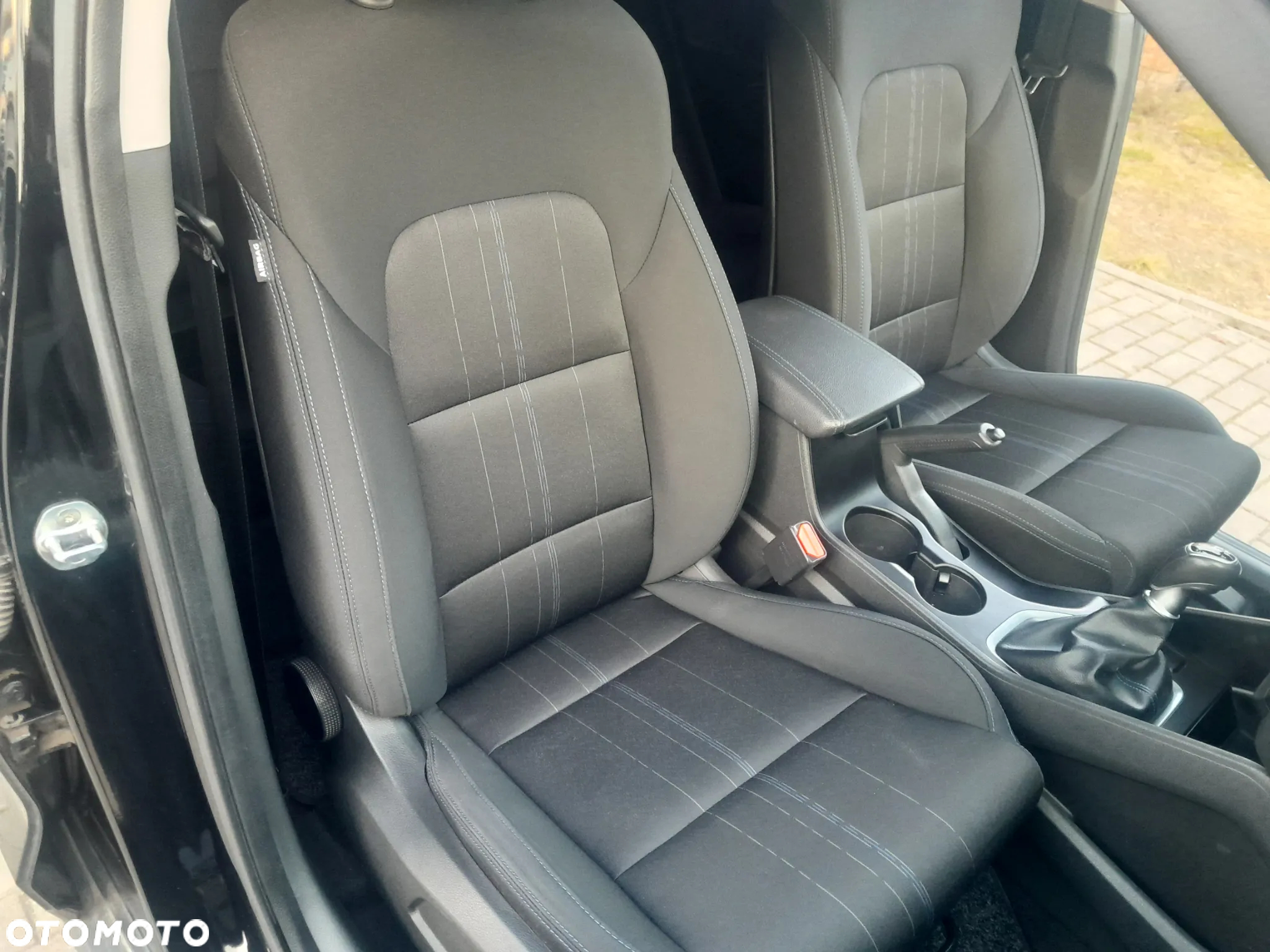 Hyundai Tucson 1.6 GDi 2WD Pure - 27