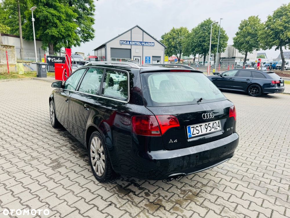 Audi A4 Avant - 4