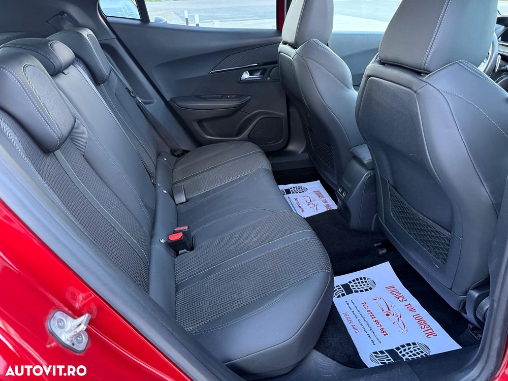 Peugeot 2008 1.2 L PureTech STT EAT8 GT Line - 29