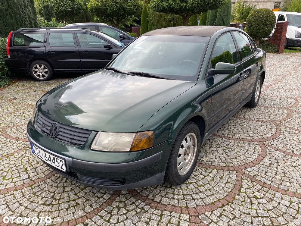 Volkswagen Passat 1.9 TDI Comfortline - 1