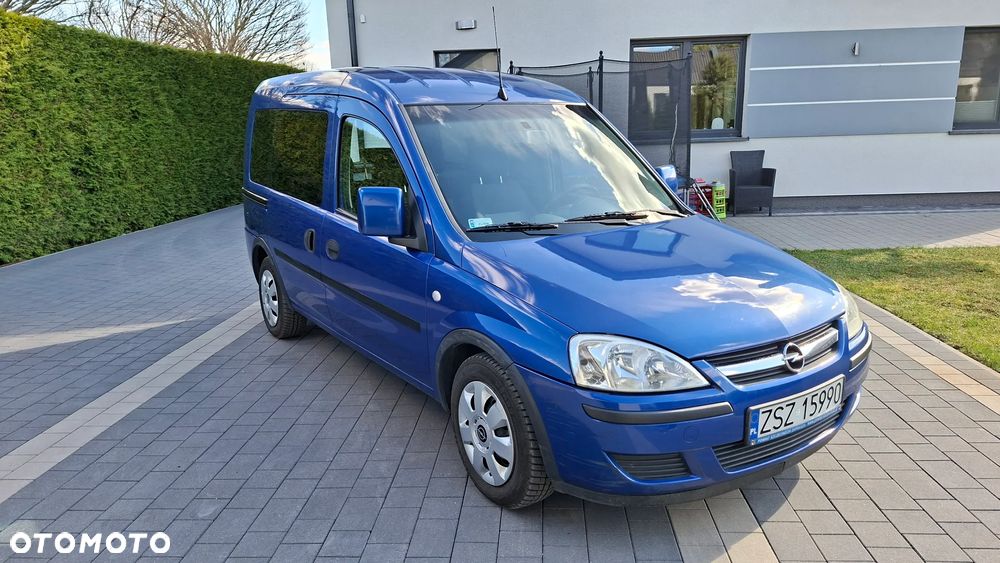 Opel Combo Tour - 3