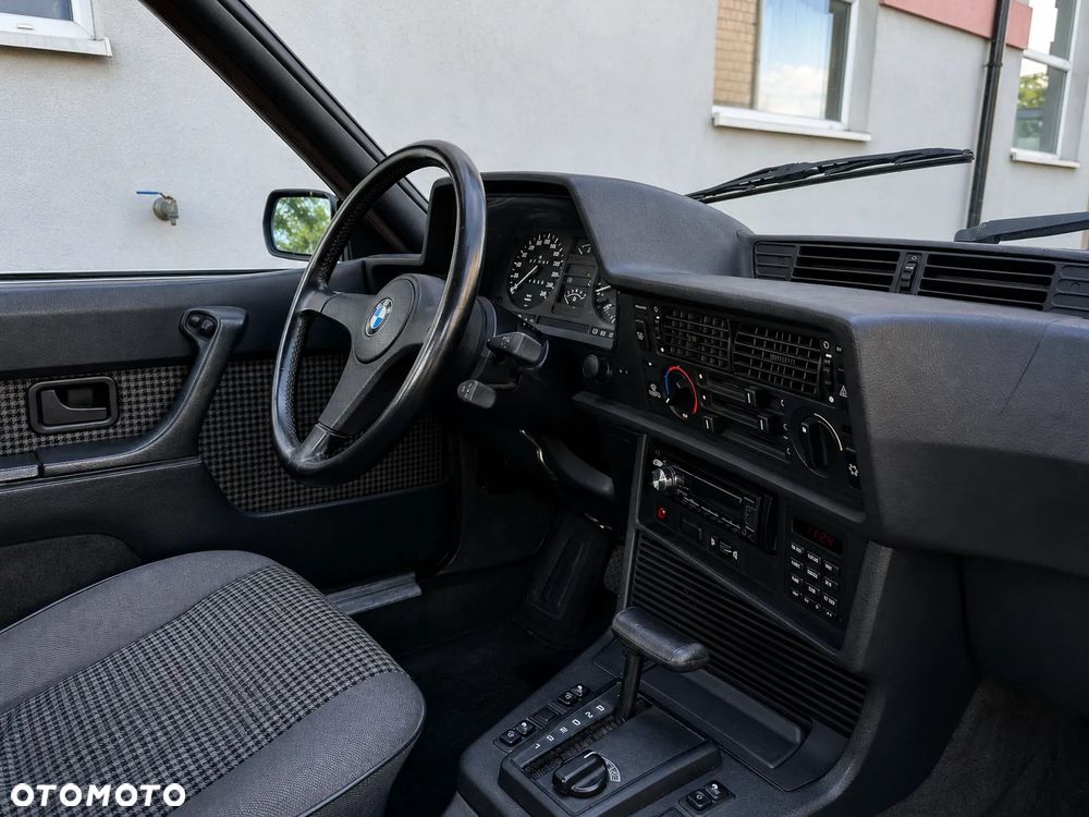 BMW Seria 6 - 5