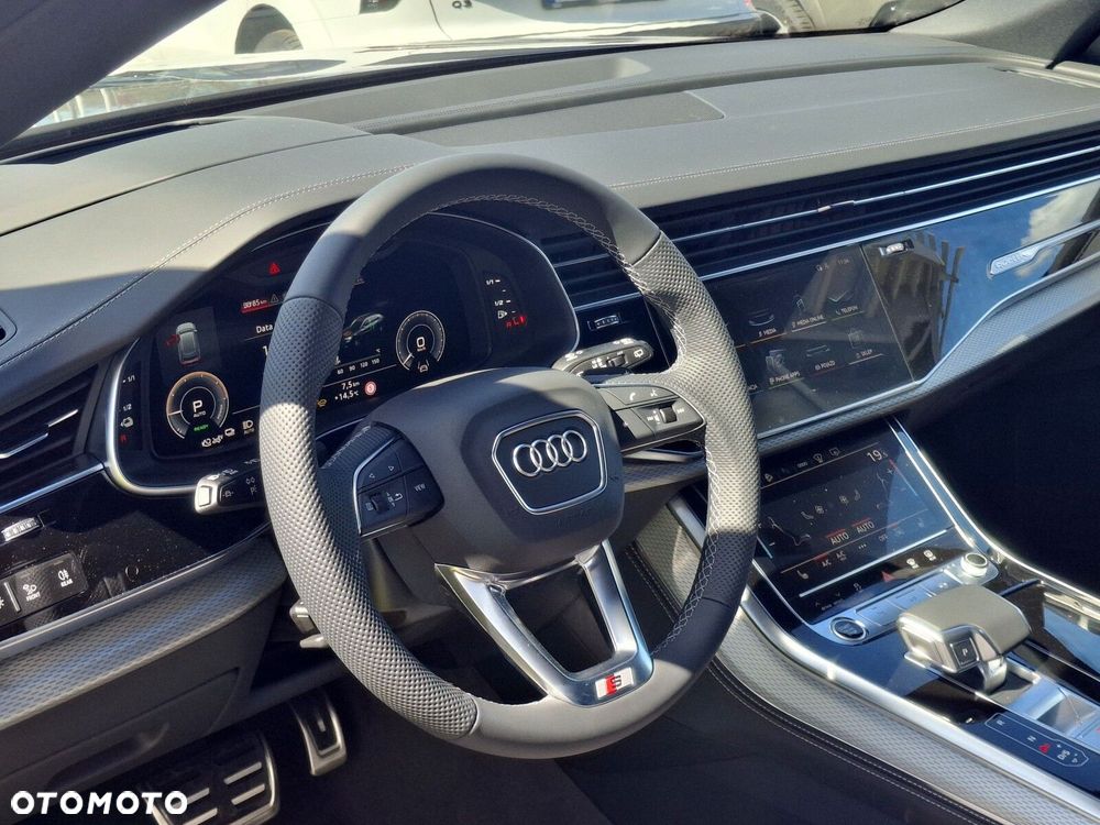Audi Q8 - 28