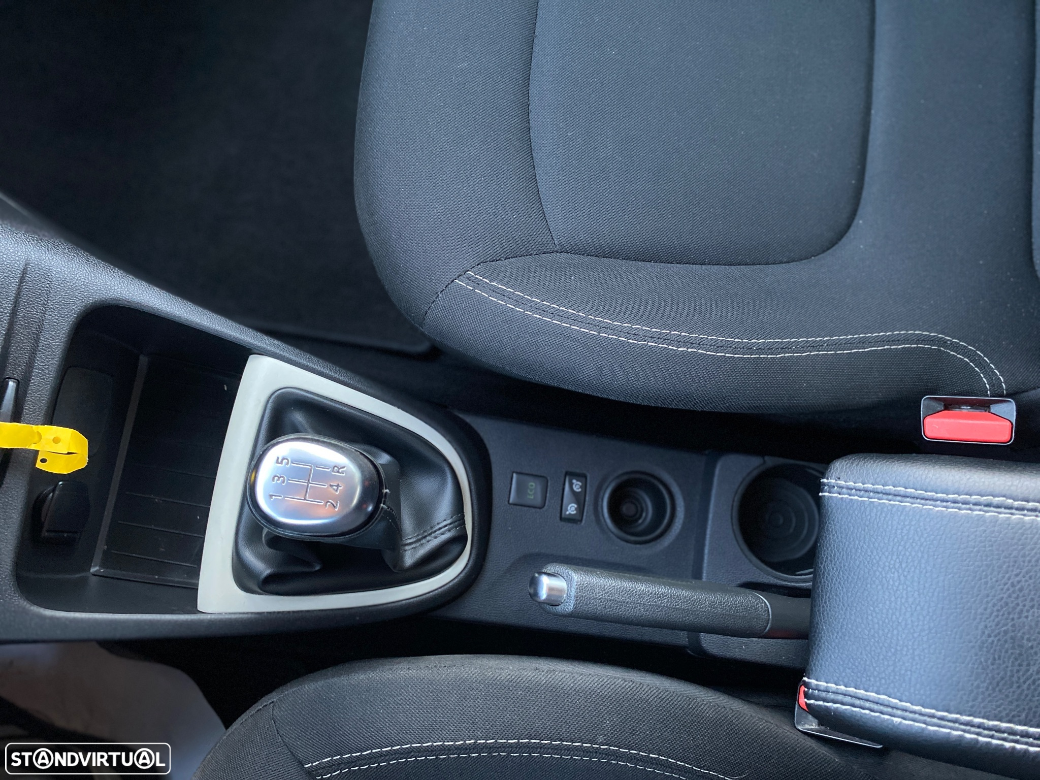 Renault Captur 1.5 dCi Exclusive - 29